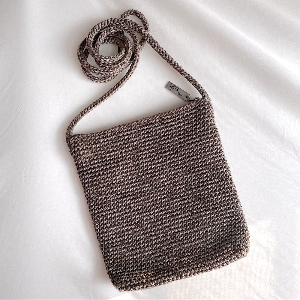 THE SAK CROCHET CROSSBODY HANDBAG THIN STRAP SMALL NEUTRAL Mocha